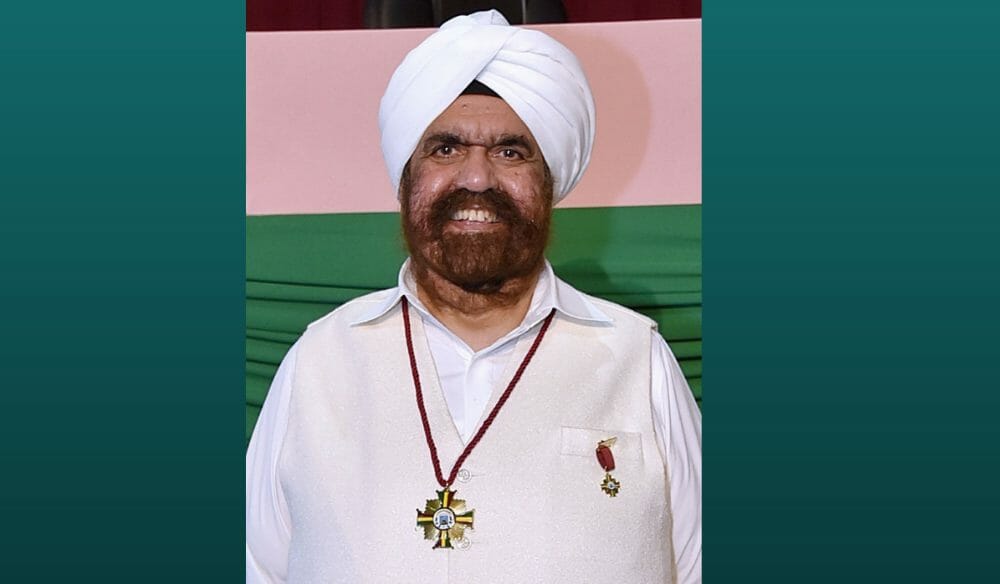 Sant Rajinder Singh Ji Maharaj Receives Honor During Visit to Cali, Colombia